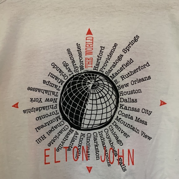 VINTAGE | Elton John 1989/90 Tour T-Shirt - Picture 5 of 9